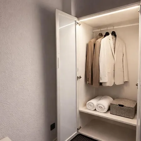 Luxury With Jacuzzi Center Rossana Universe Apartment