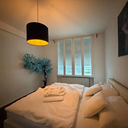 Luxury With Jacuzzi Center Rossana Universe Apartment *