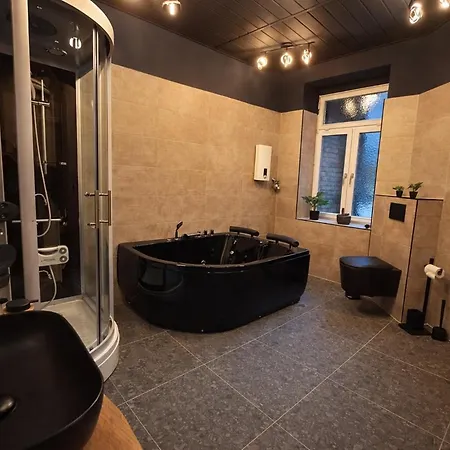 Luxury With Jacuzzi Center Rossana Universe Appartement