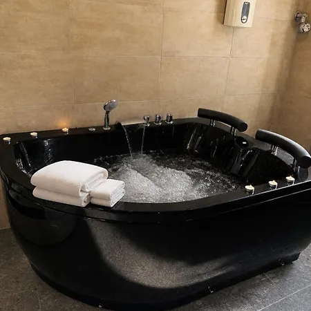 公寓 Luxury With Jacuzzi Center Rossana Universe