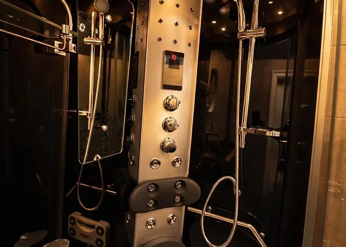 아파트 Luxury With Jacuzzi Center 비스바덴